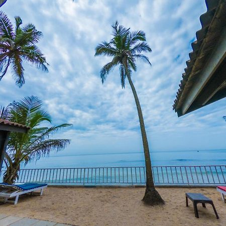 Vista Praia Beach Resort Anjuna Ngoại thất bức ảnh