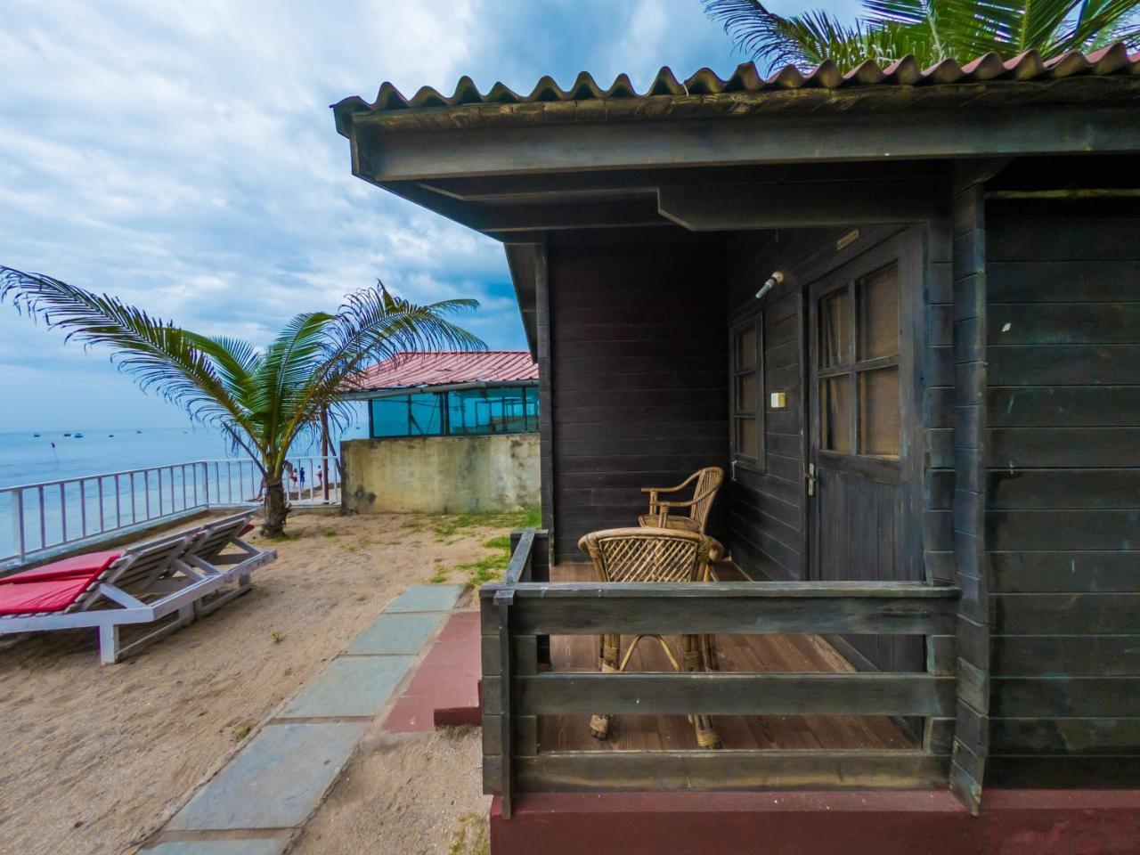 Vista Praia Beach Resort Anjuna Ngoại thất bức ảnh