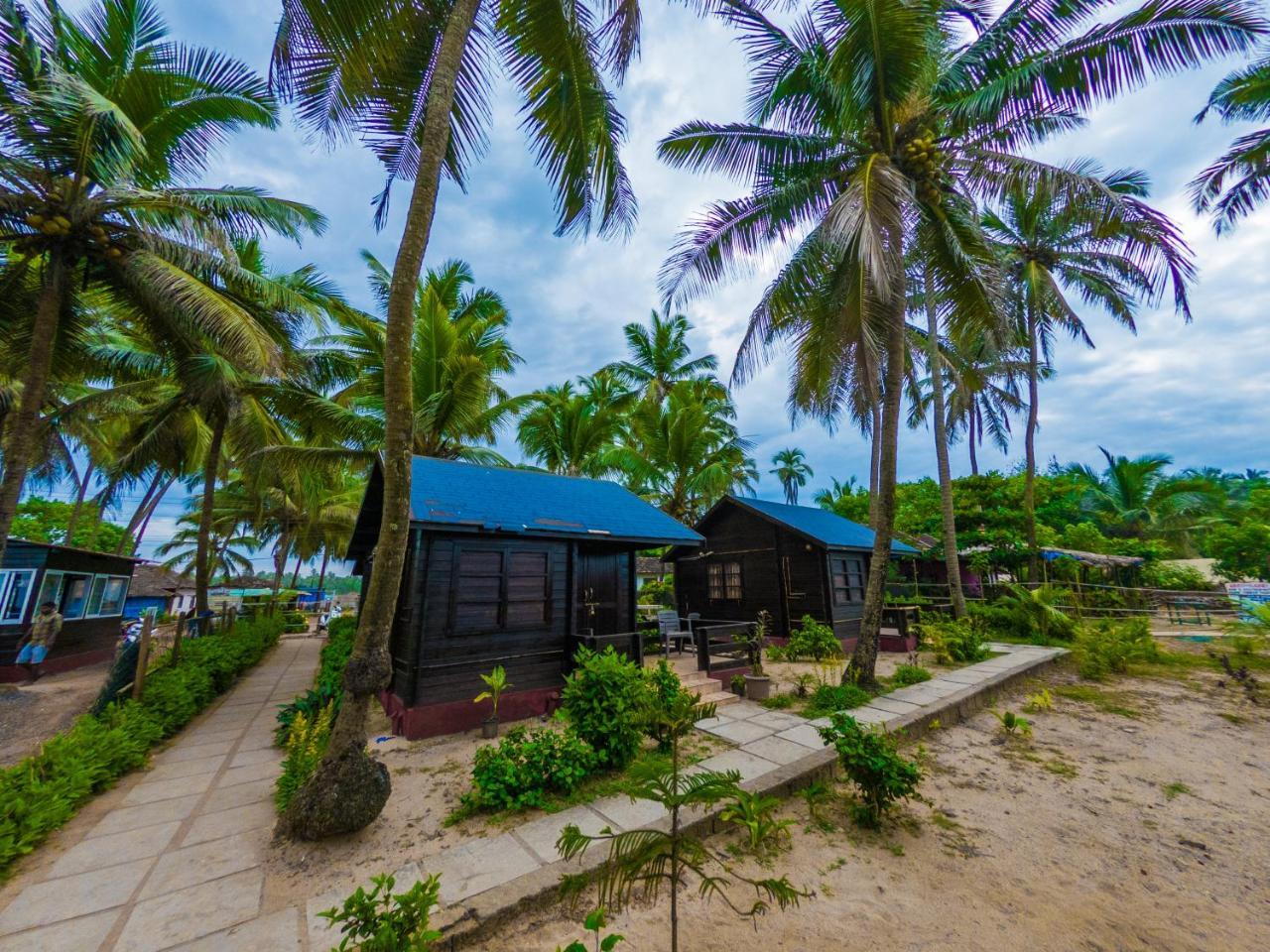 Vista Praia Beach Resort Anjuna Ngoại thất bức ảnh