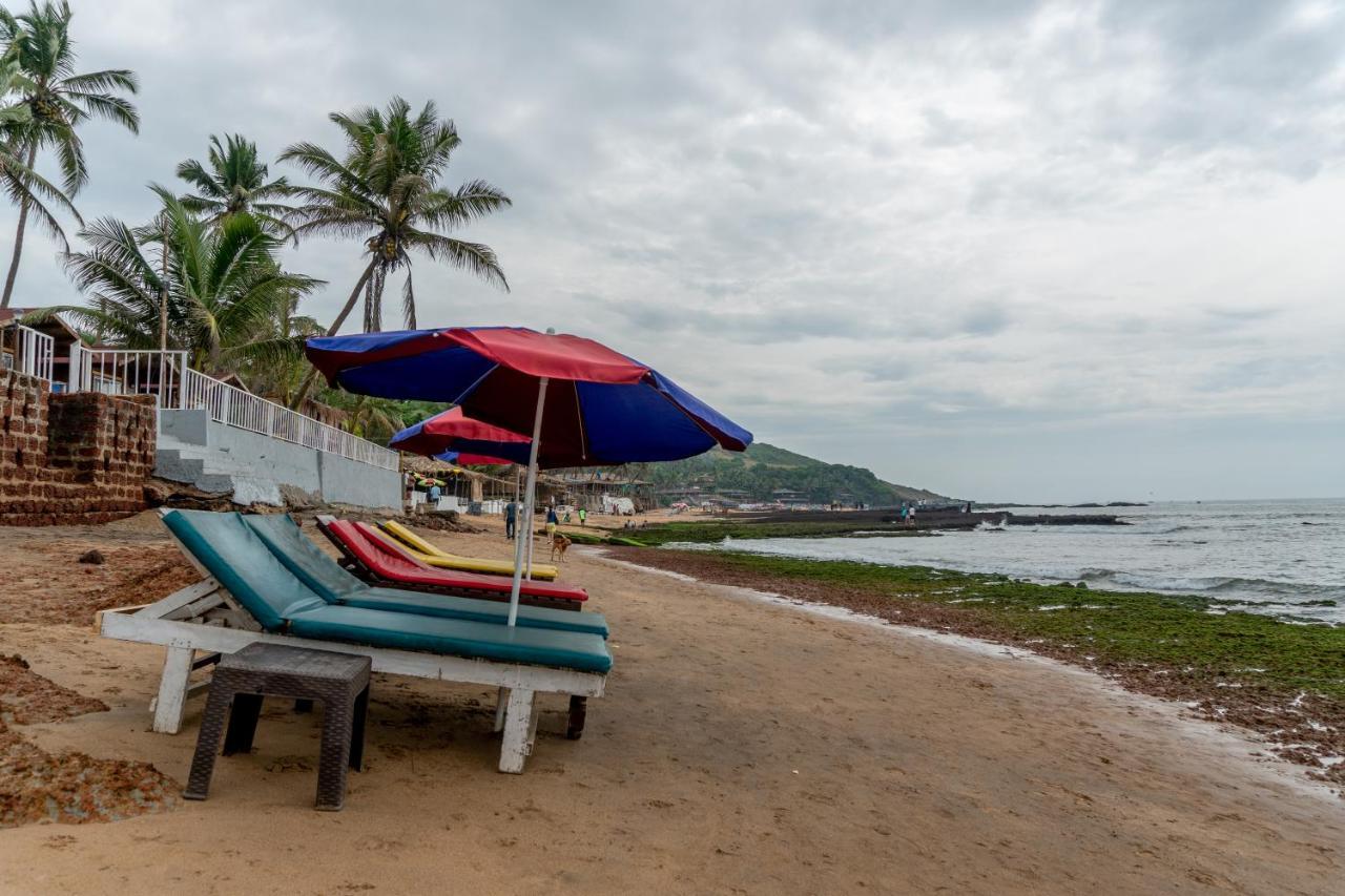 Vista Praia Beach Resort Anjuna Ngoại thất bức ảnh