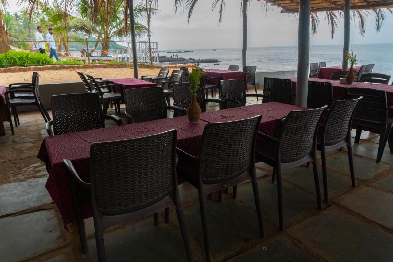 Vista Praia Beach Resort Anjuna Ngoại thất bức ảnh