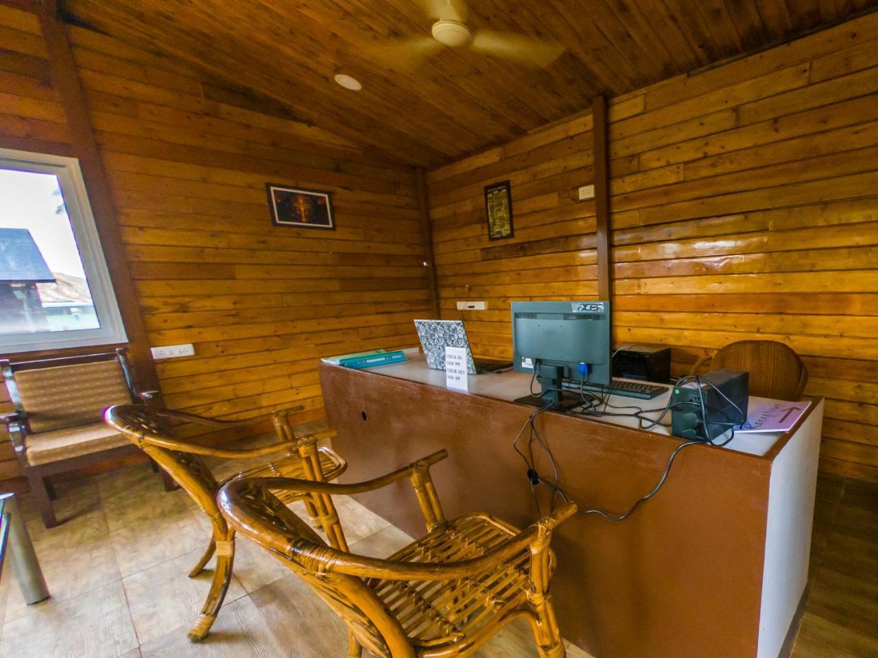 Vista Praia Beach Resort Anjuna Ngoại thất bức ảnh