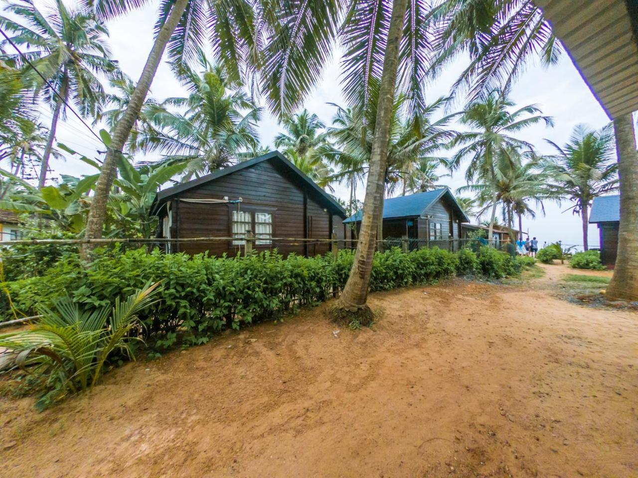 Vista Praia Beach Resort Anjuna Ngoại thất bức ảnh